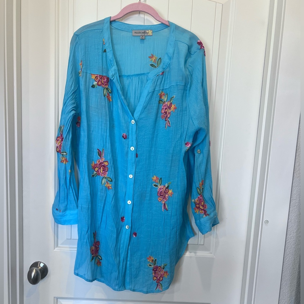 Figueroa & Flower Fig Blue Gauzey Embroidered Button up Top Sz 2x - Picture 6 of 11
